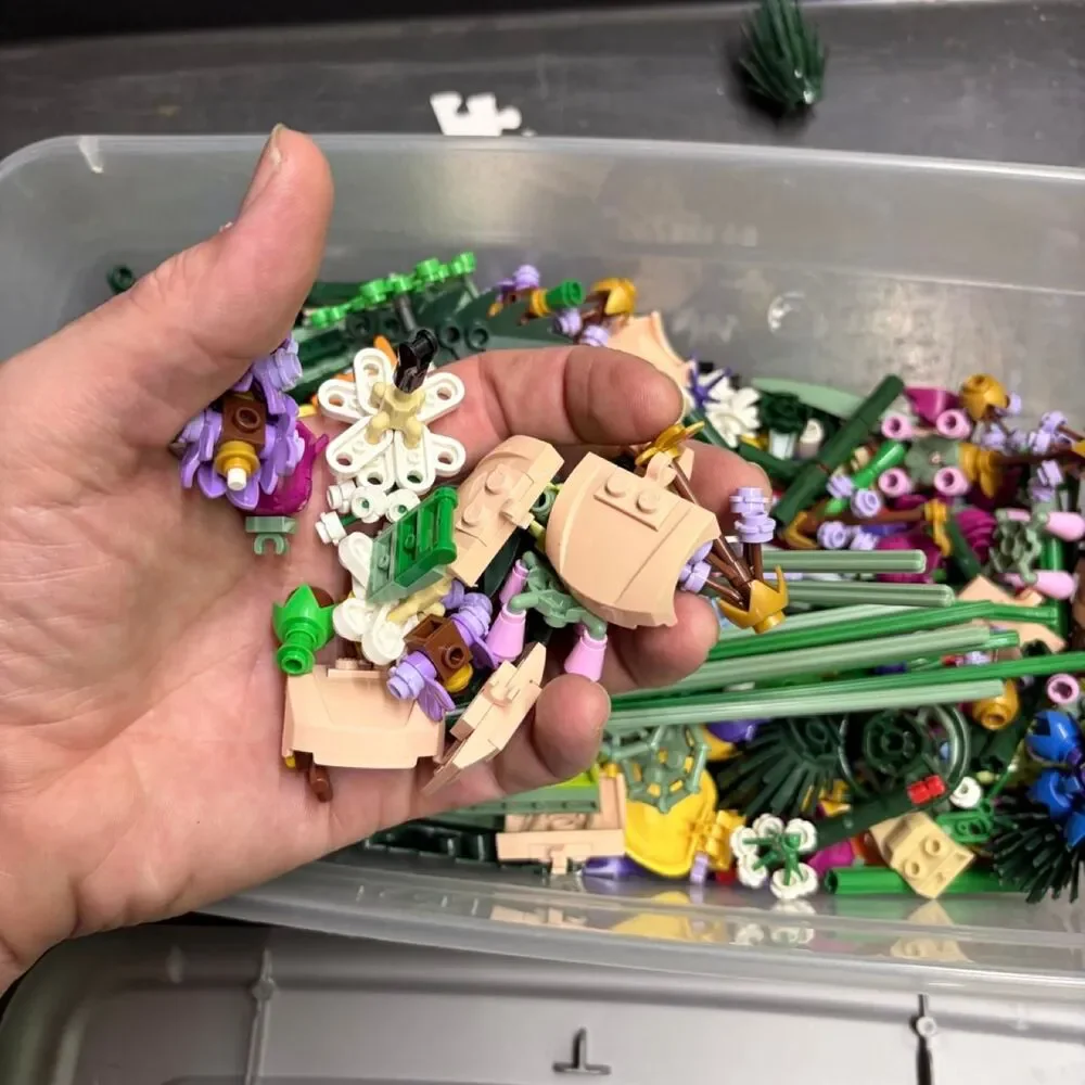Lego garden pieces