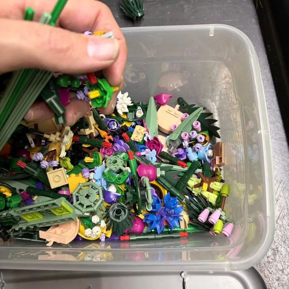 Lego garden pieces