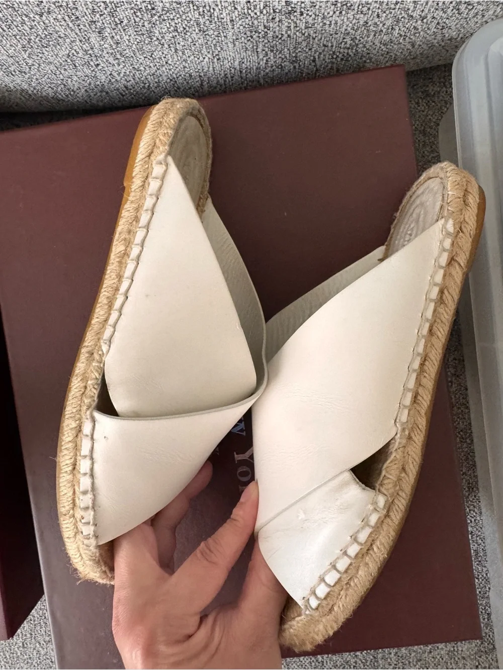 Vince cream leather