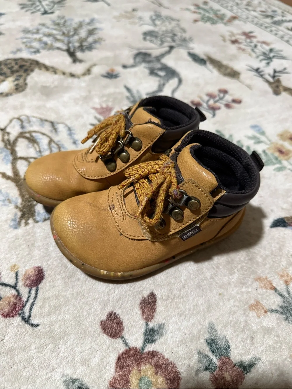 Merrel Kids Tan Lace-Up Leather Boots - Durable Outdoor Style 7
