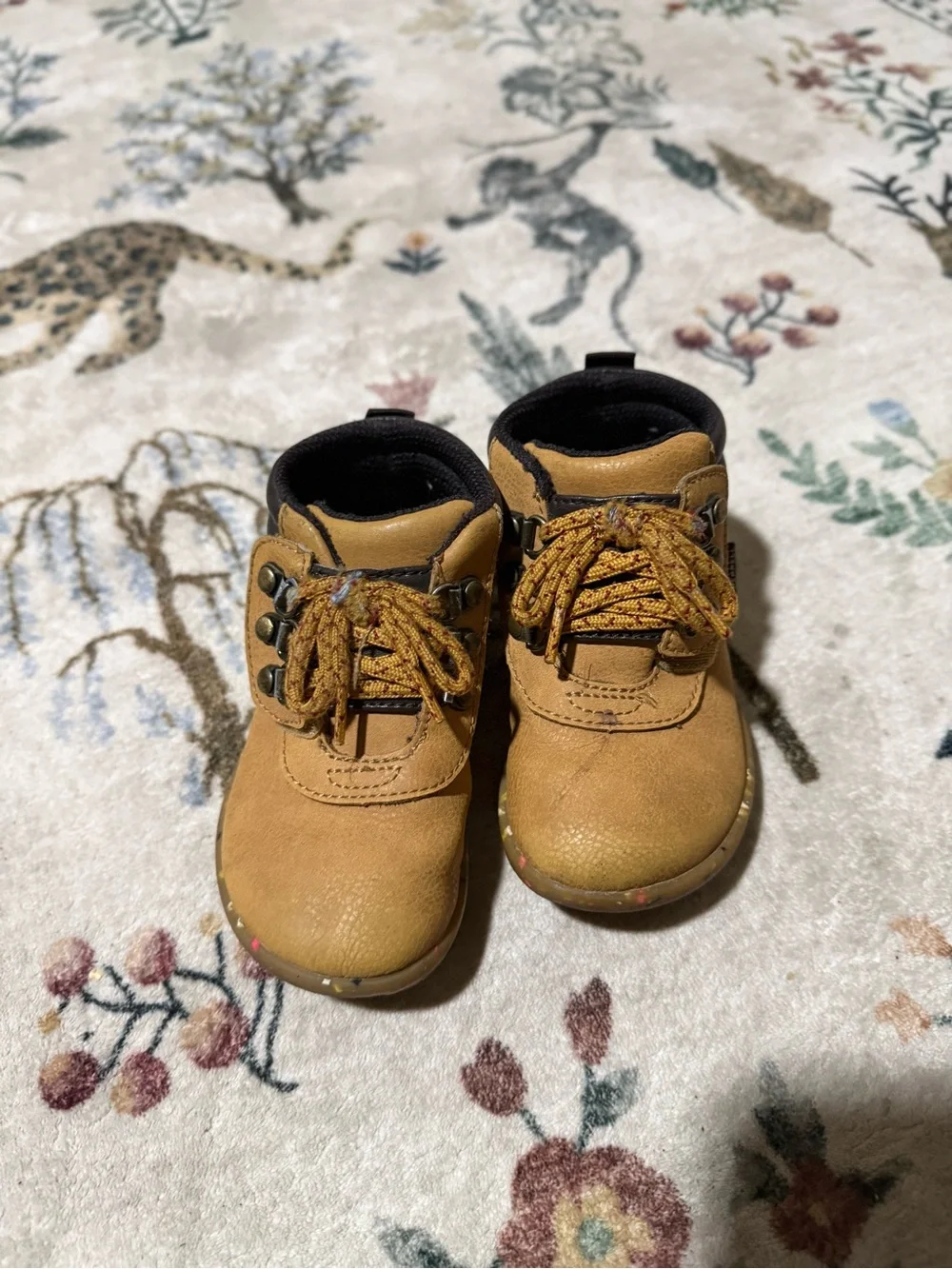 Merrell collar closure play