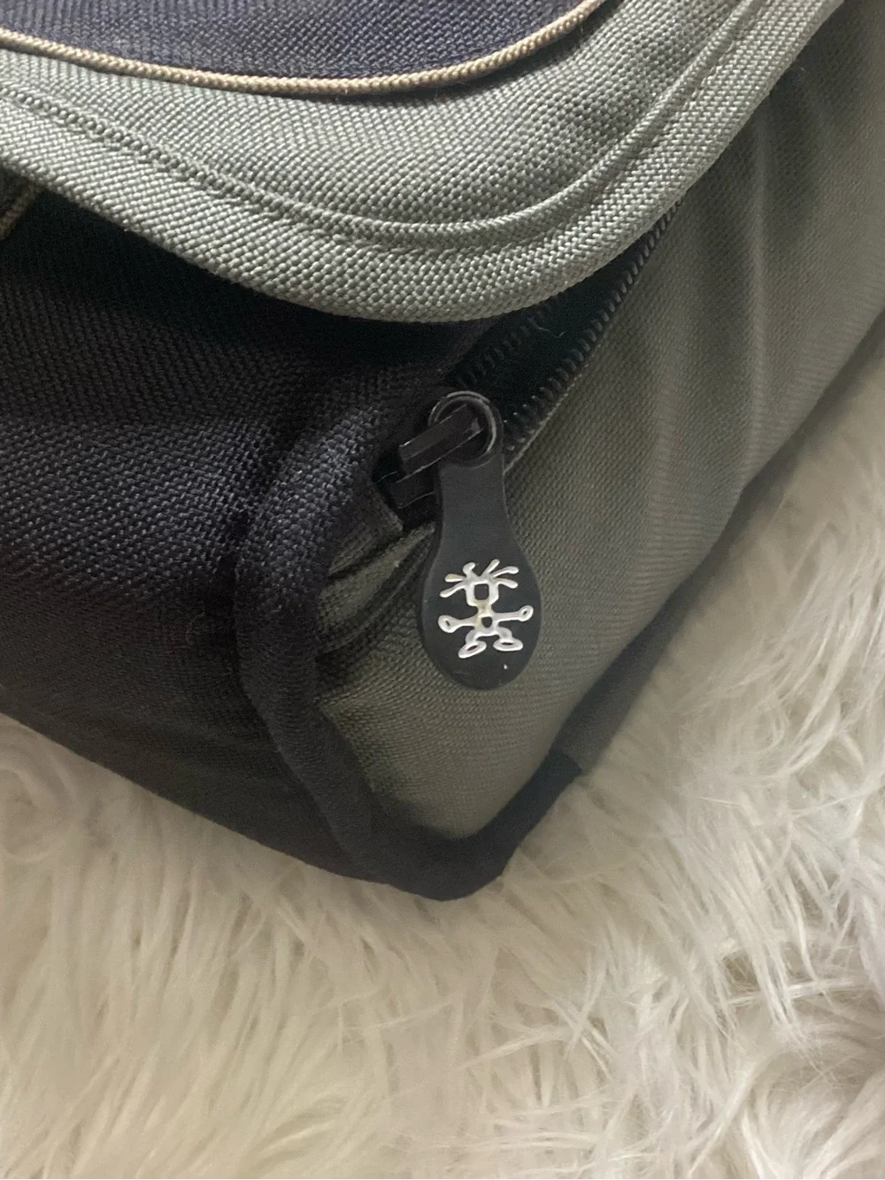 Crumpler approx 10”