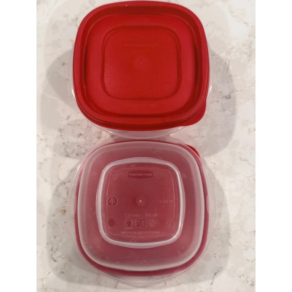 Rubbermaid #7J56 Food/Crafts Storage Container ~ 1.25 Cup ~ Red Lid ~ Set of 2‎