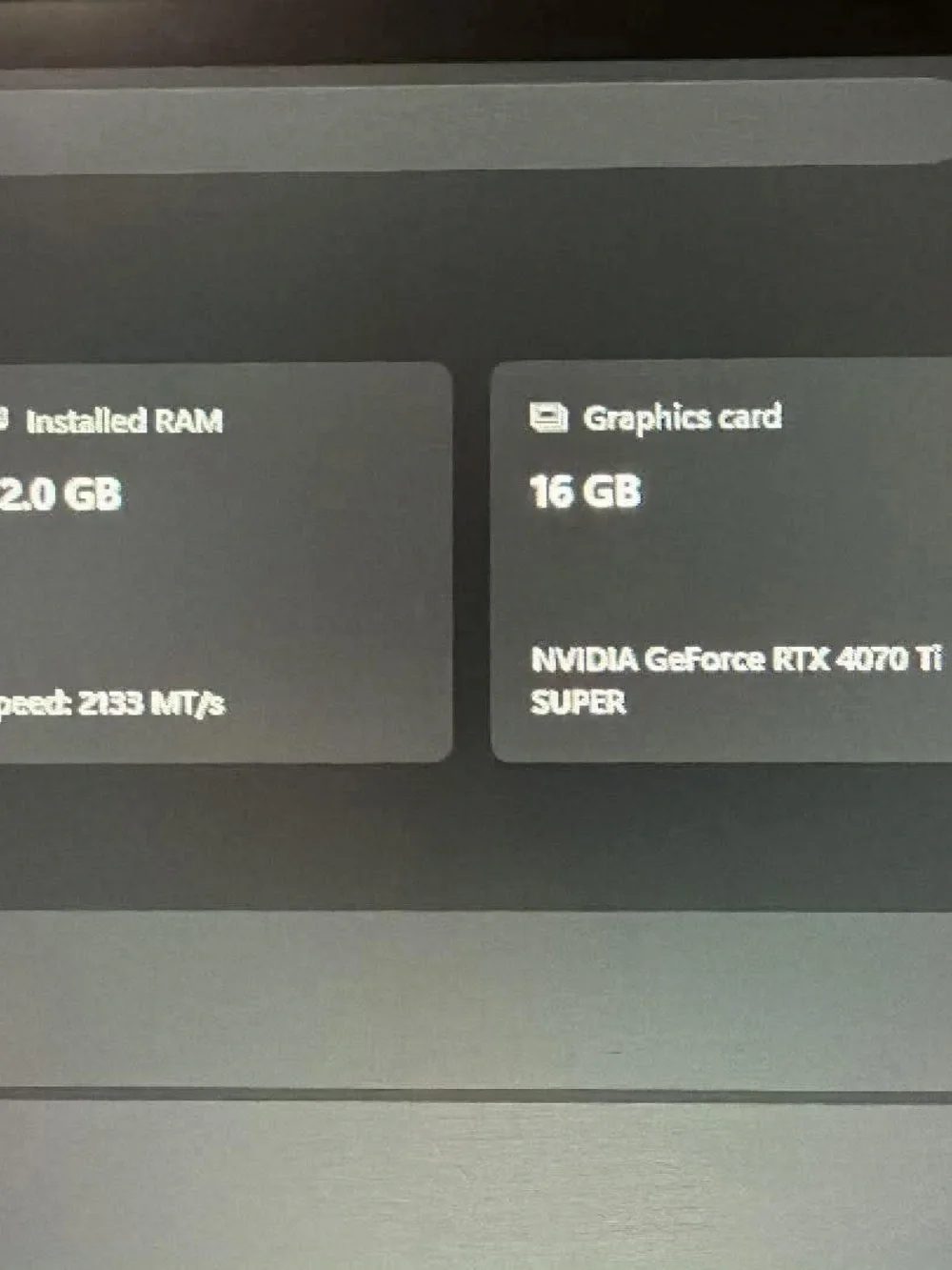 GIGABYTE Black and Gray NVIDIA RTX 4070 Ti Super Display