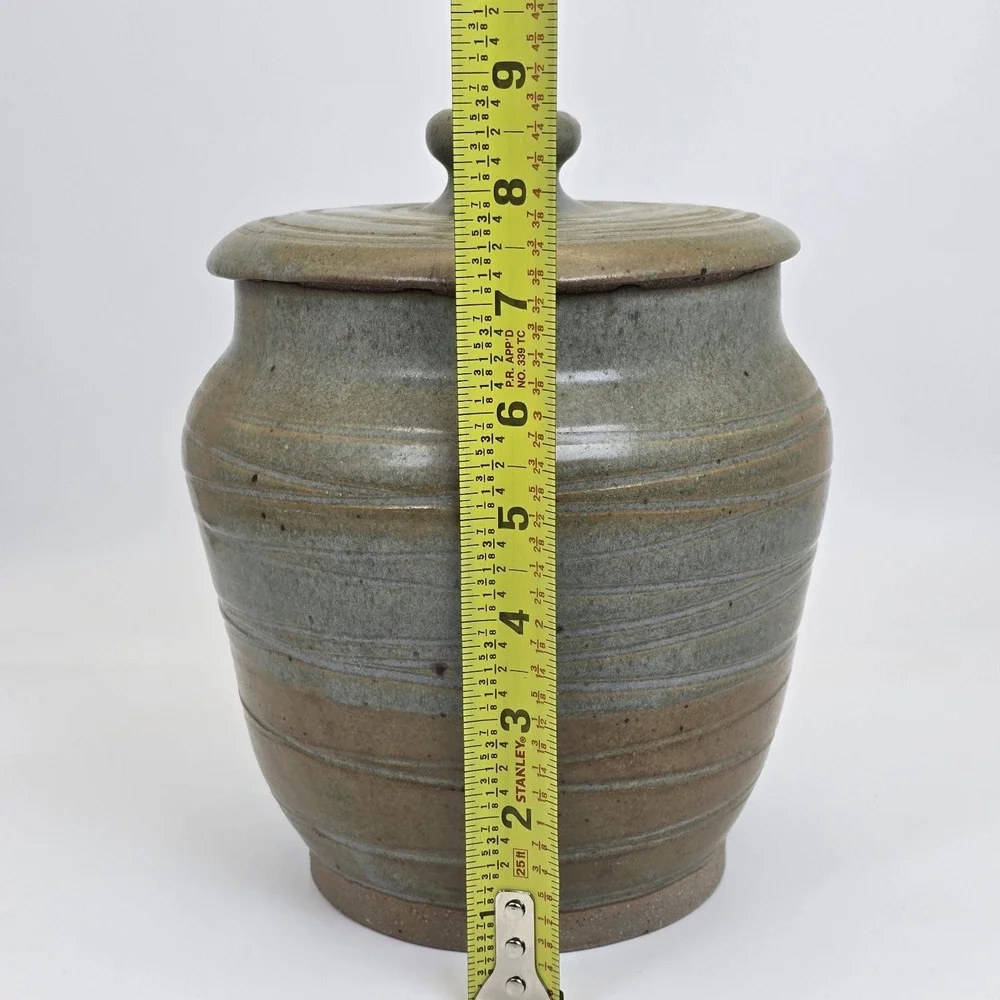 Vintage Studio Pottery Stoneware Canister Jar With Lid Green Brown Speckled 8.5