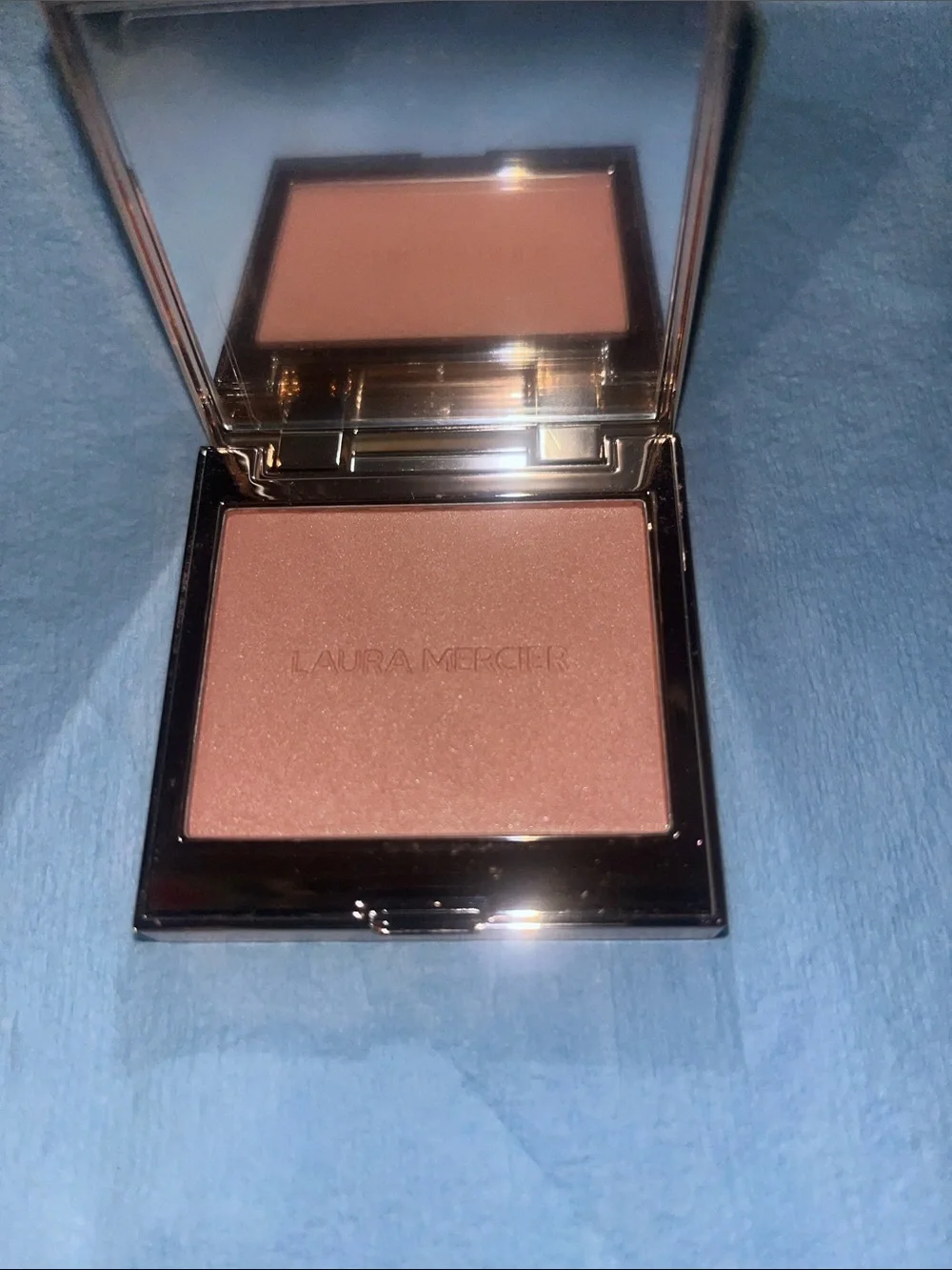 laura mercier laura mercier