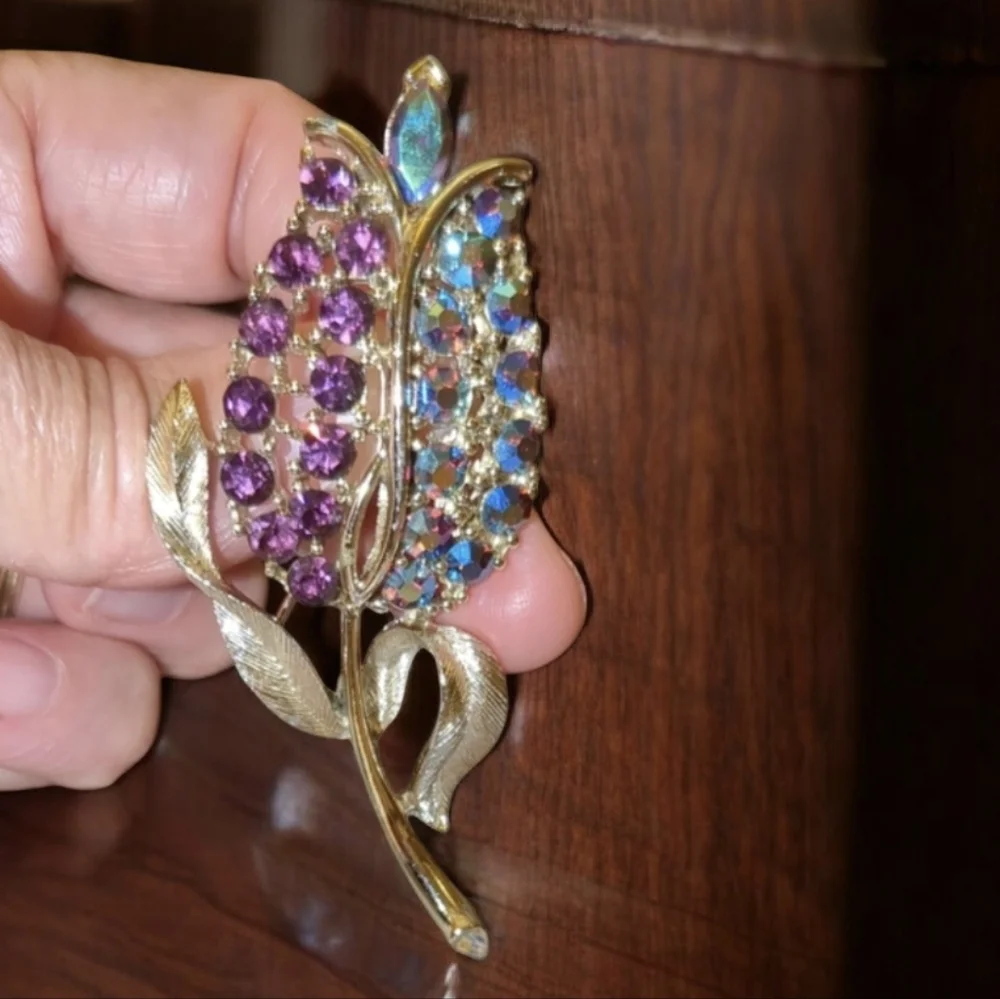 Lisner Jewelry stunning vintage