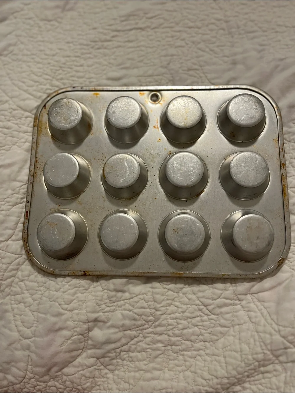 Vintge Wear Ever Aluminum Muffin Tin 12 Cup Baking Pan Vintage 38412 Made in USA
