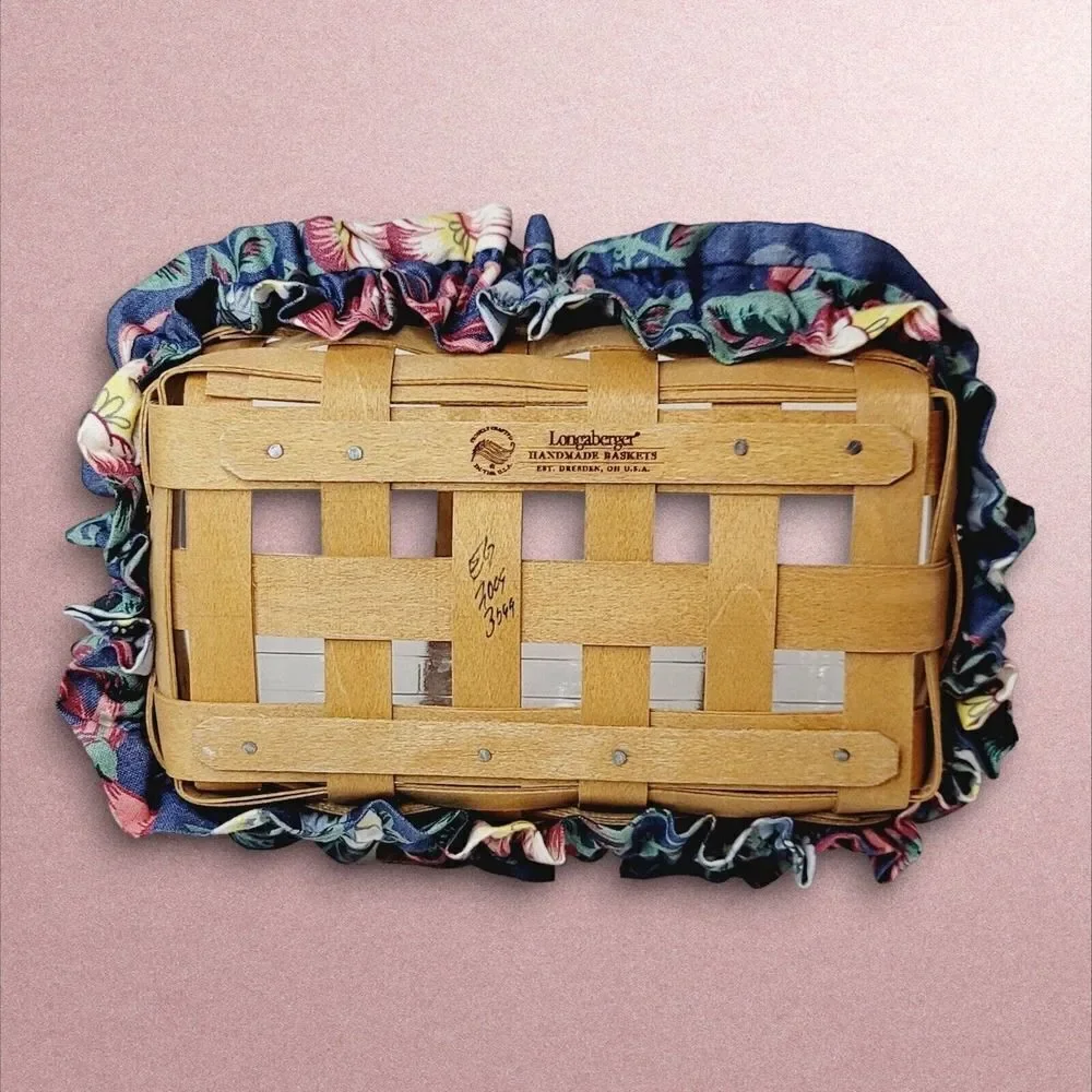 1995 Longaberger Small Rectangular Basket with Plastic Liner and Cloth Garter‎