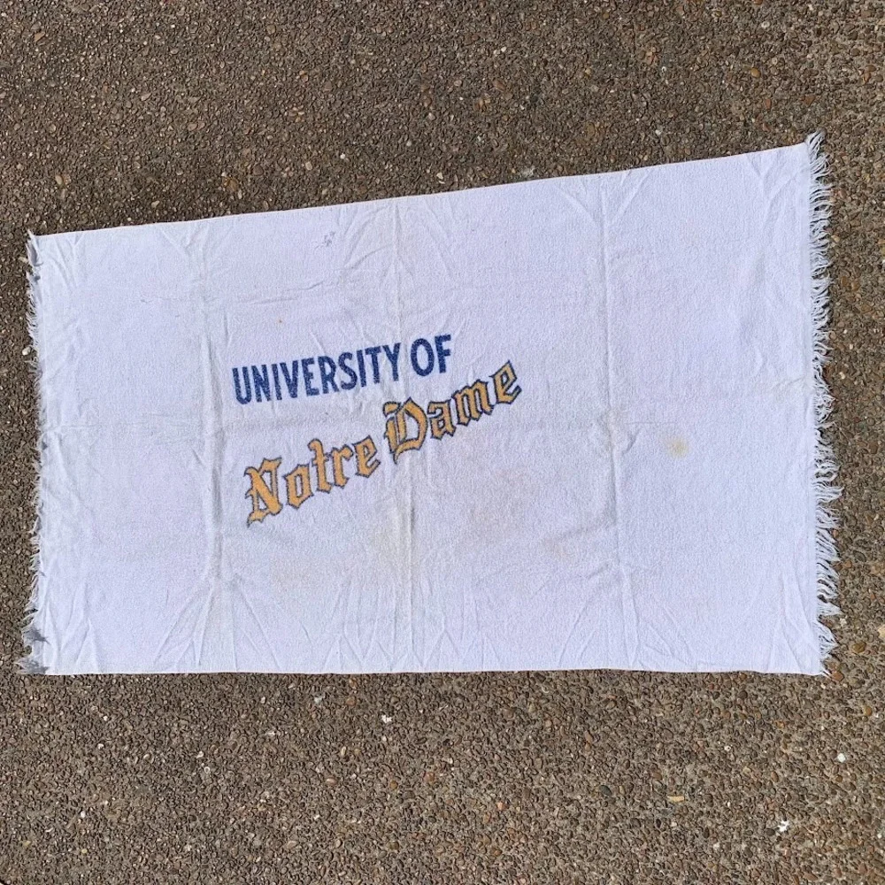 Vintage University‎ of Notre Dame Fighting Irish Fringe Beach Pool Towel