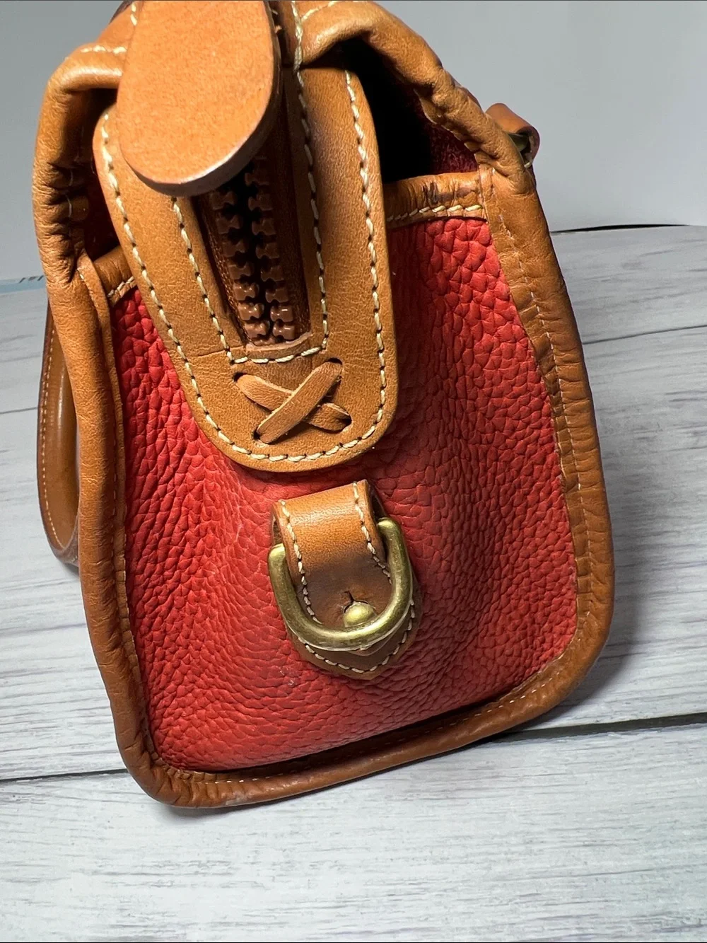 Dooney & Bourke #5045 classic