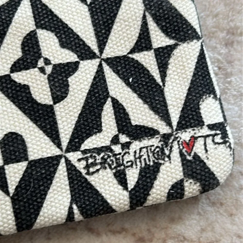 Brighton stylish black