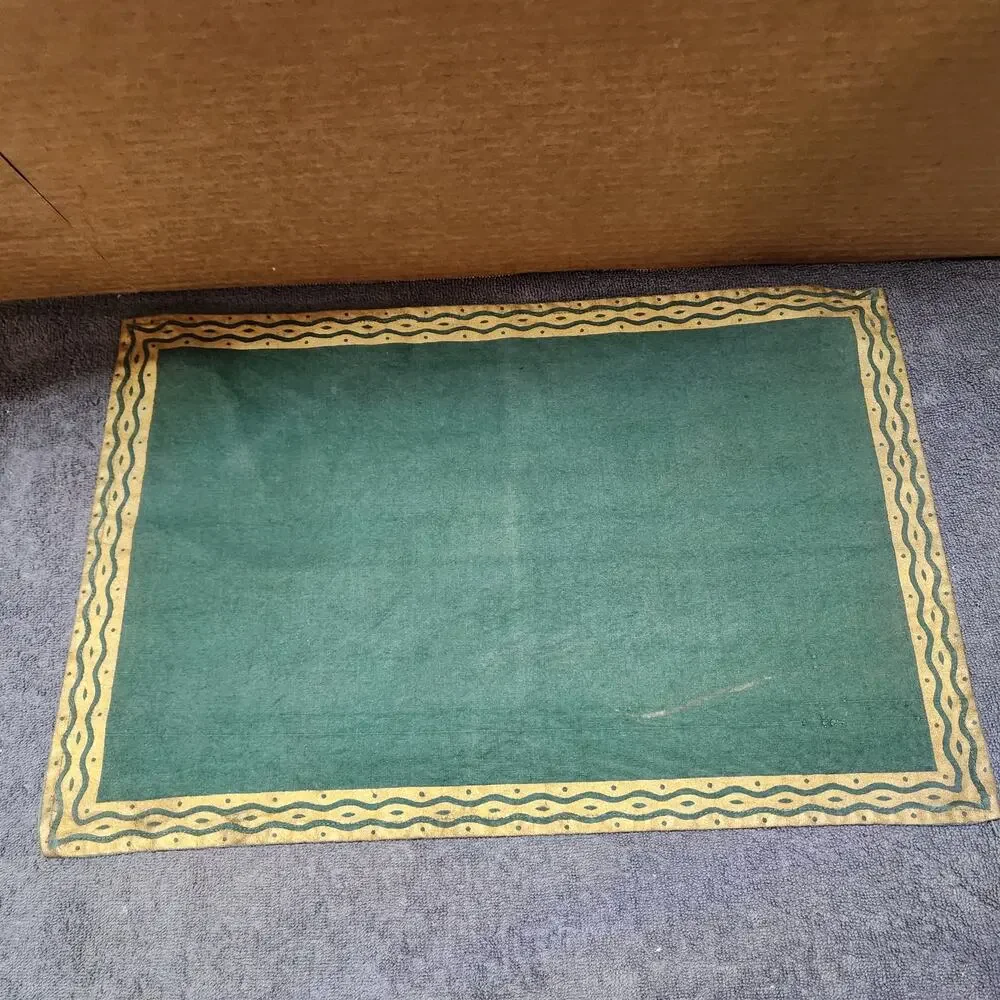 Vintage Pier 1 Imports 4 piece green cotton placemats B b48
