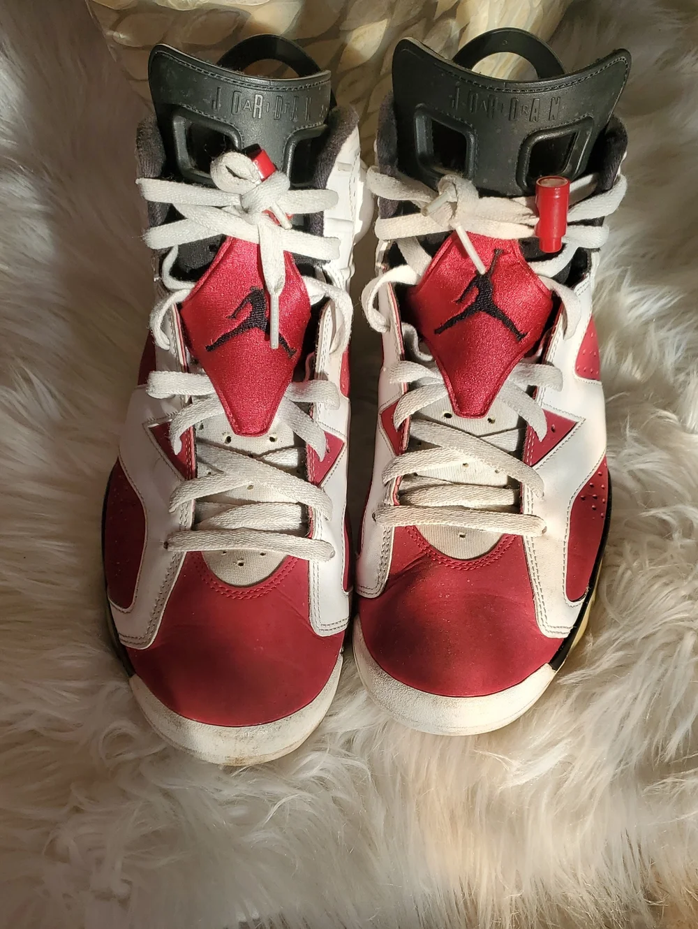Nike Air Jordan Carmine Retro OG   Midi Red White  Sneaker Size 10