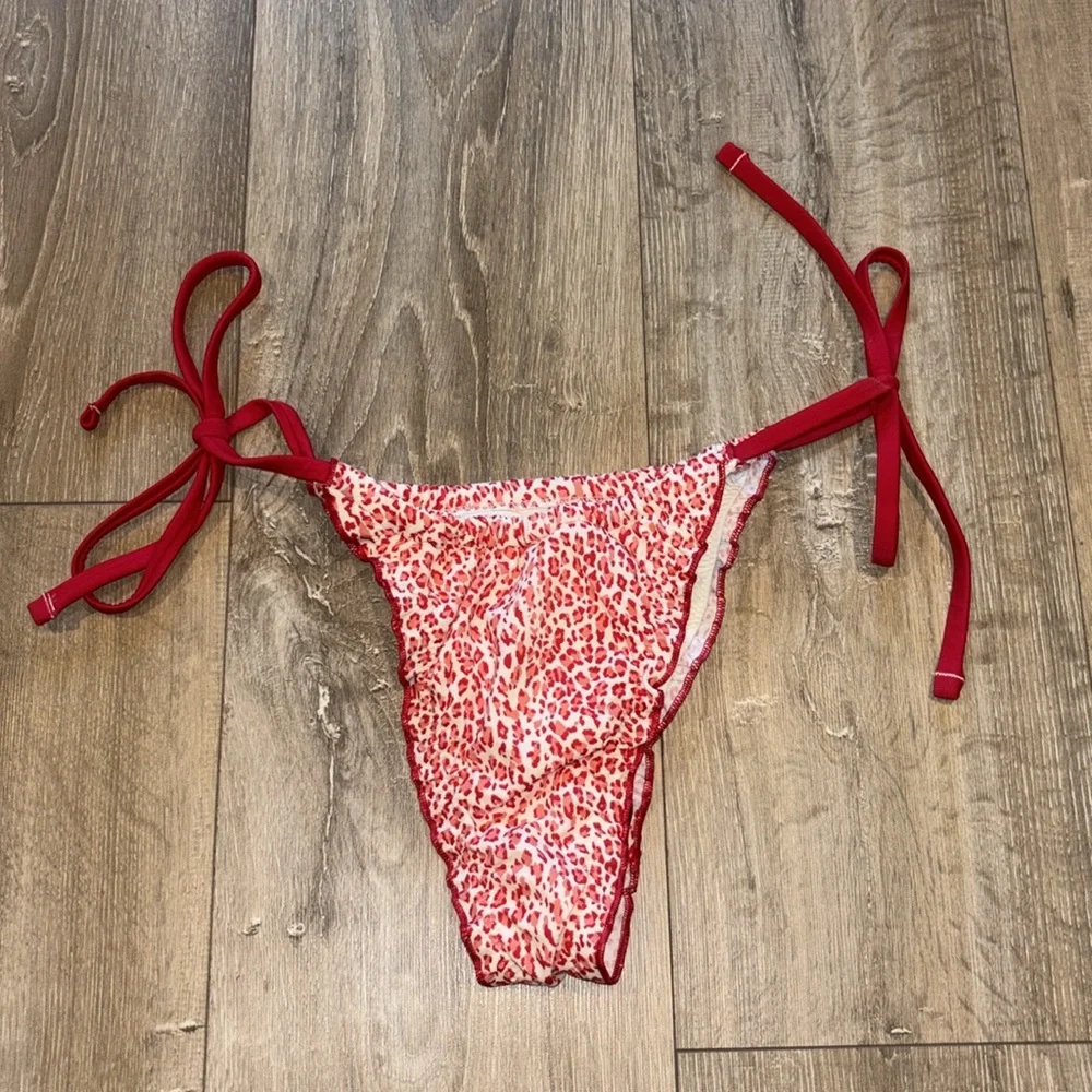Frankies Bikinis tags print pink