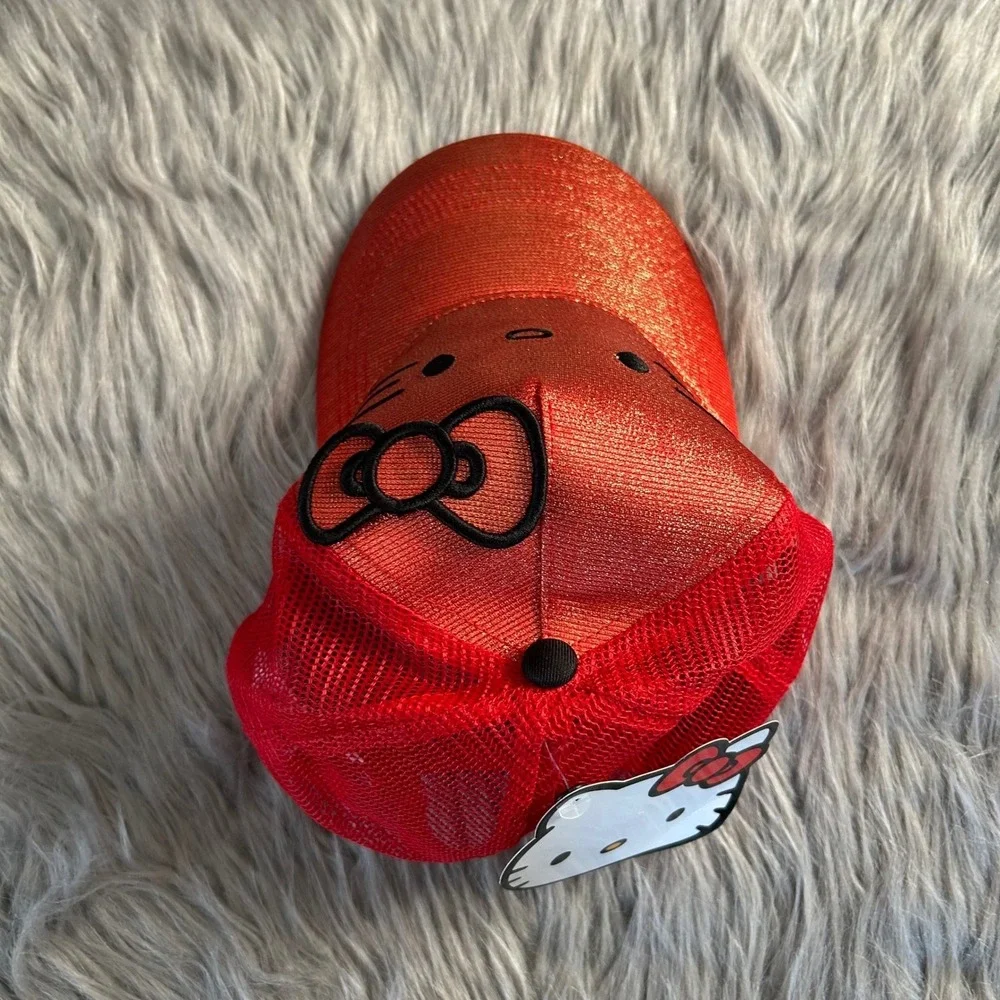 Hello Kitty hello kitty