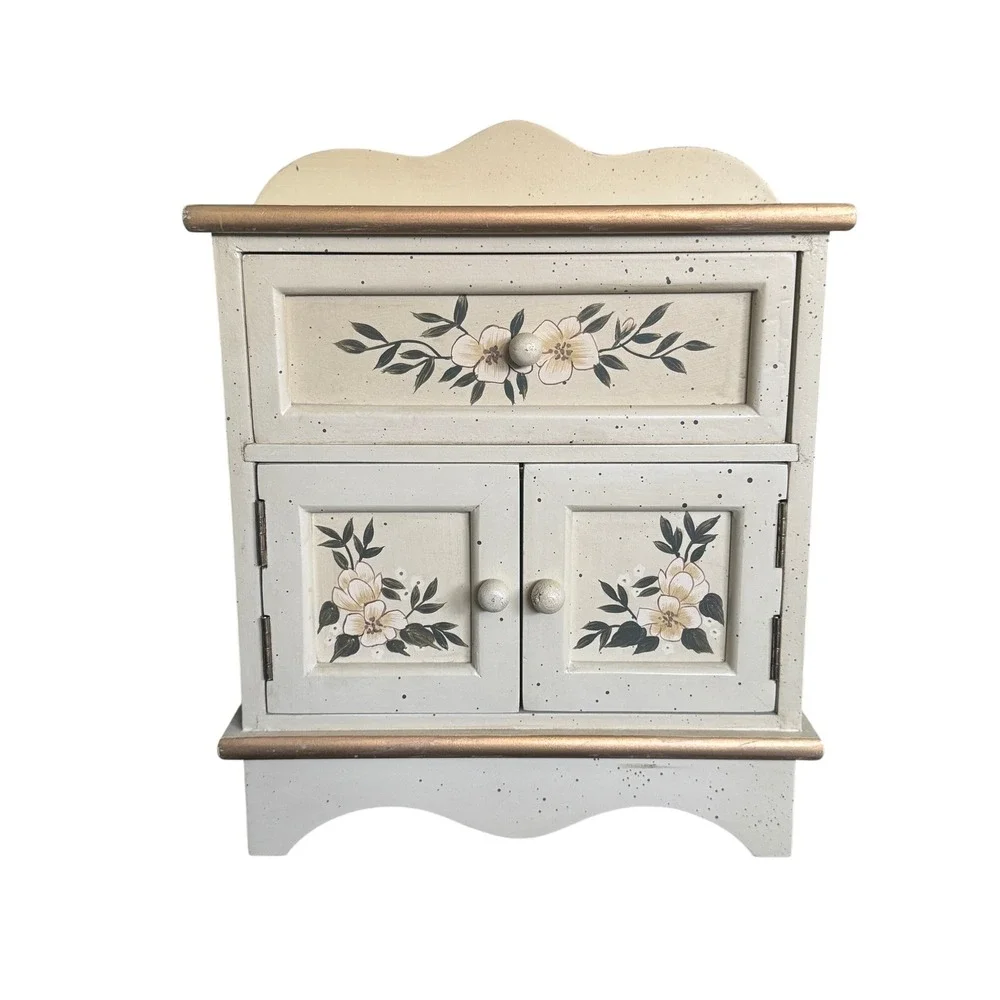 Arister Gifts Inc. vintage style