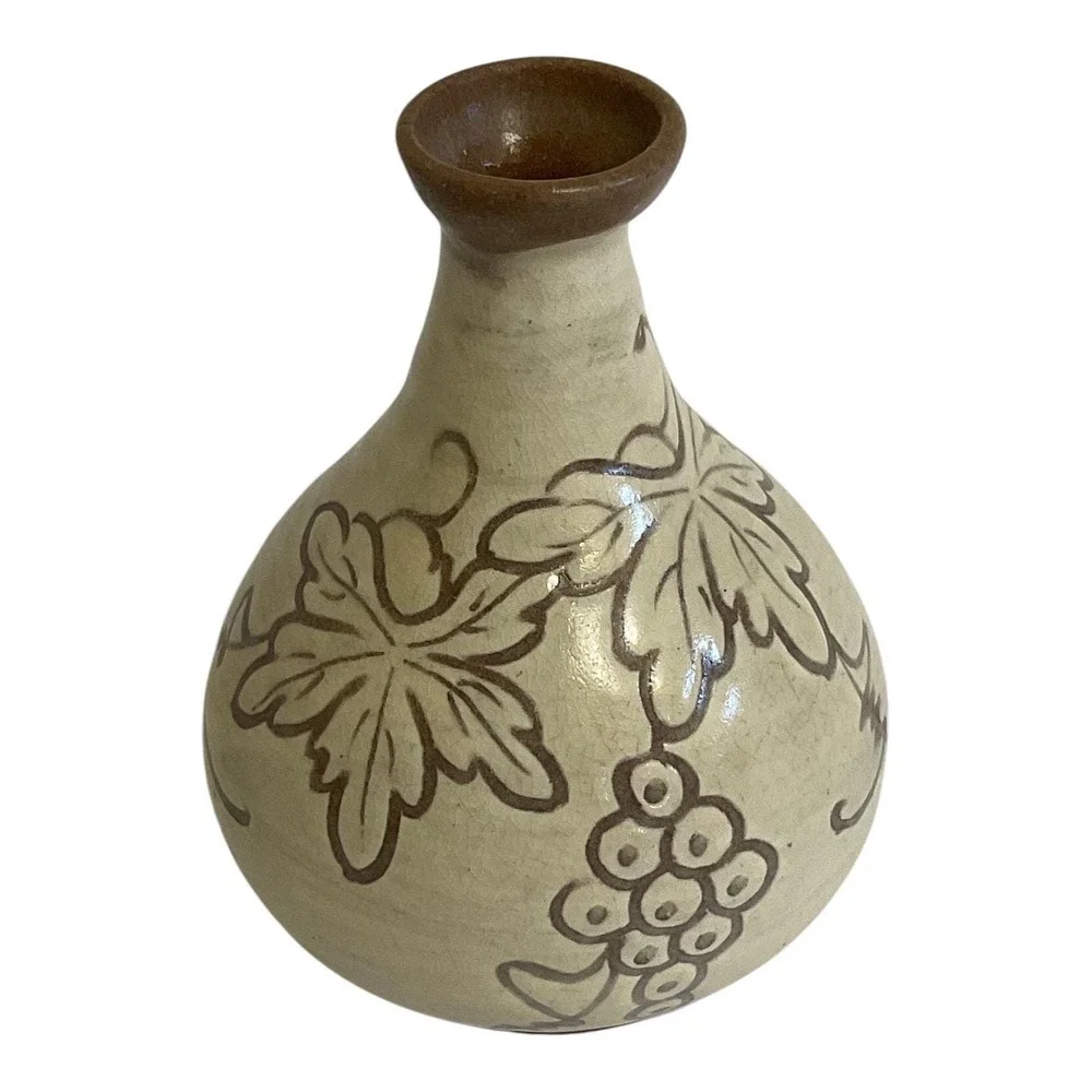 Vintage H.Y. Korea Studio Pottery Grape Vine Bud Vase 4.5 inch