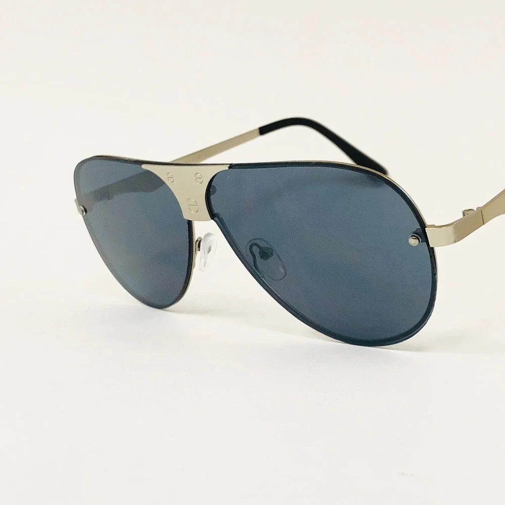 N/A sleek sunglasses