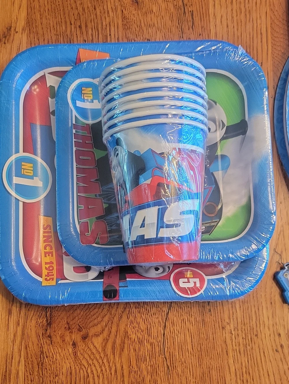 Kids' Blue Thomas Party Plates & Cups Set - 8-Pack
