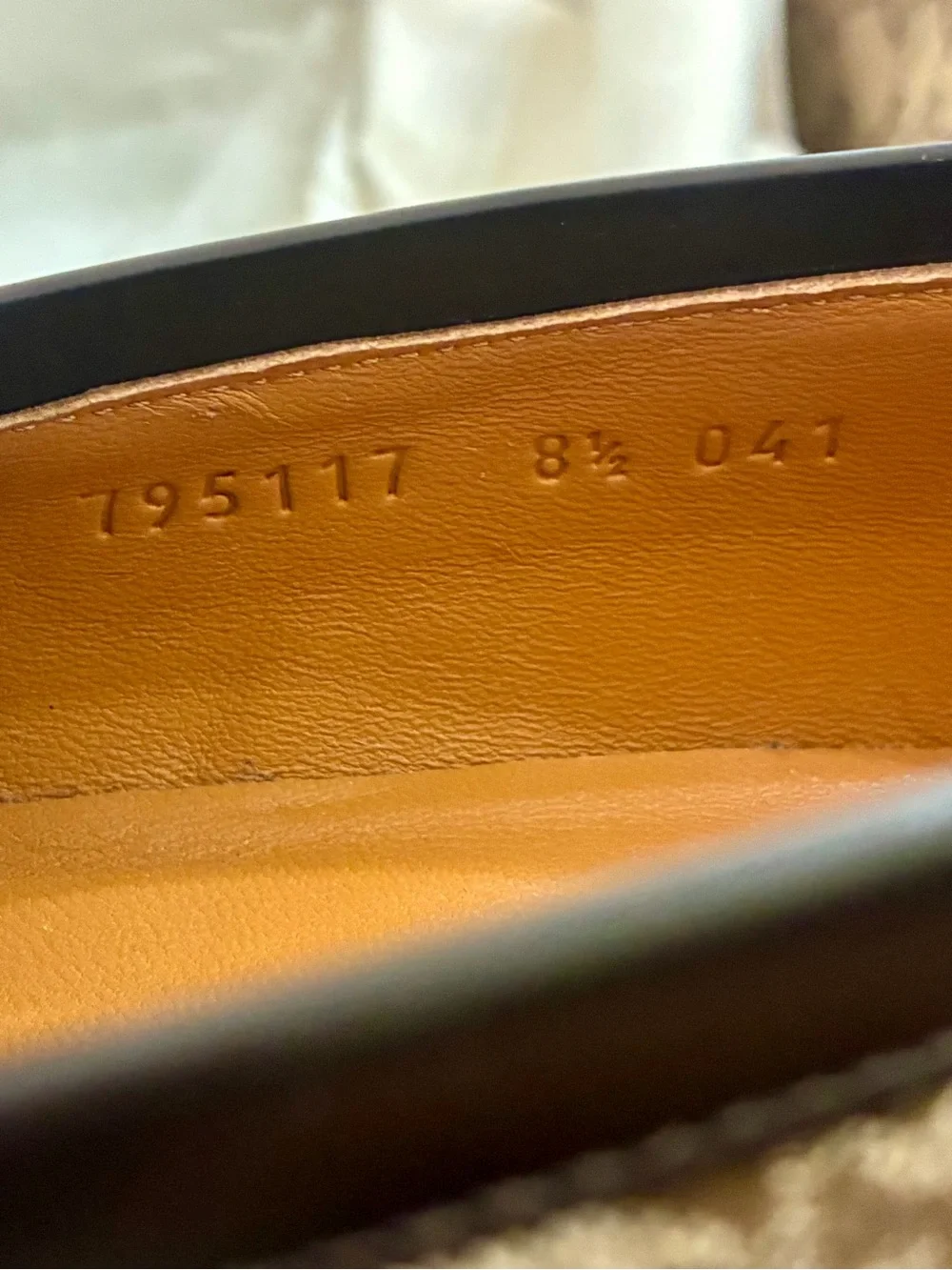 Gucci classic beige