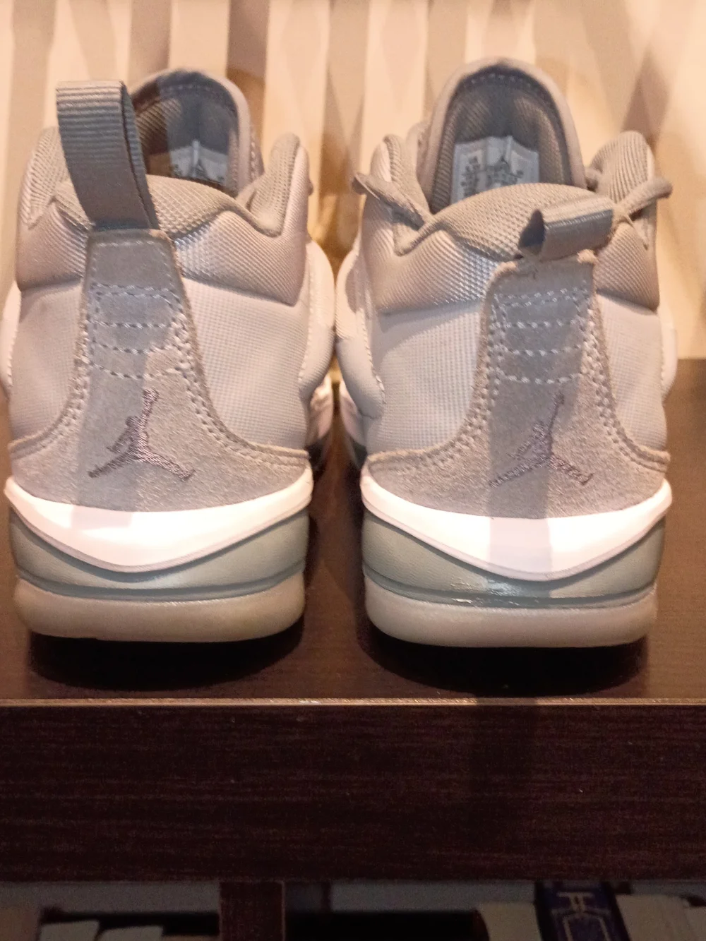 Jordan Men's Light Grey Basketball Sneakers