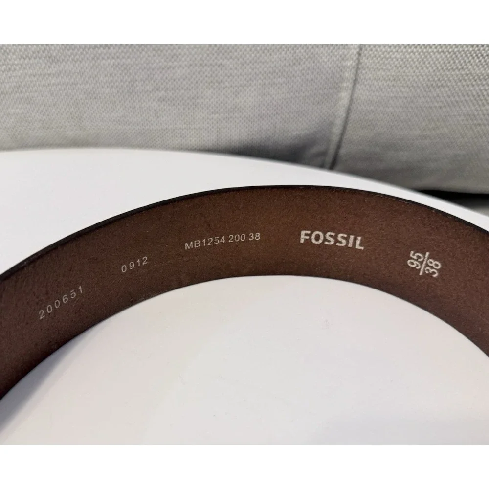Fossil brown buckle