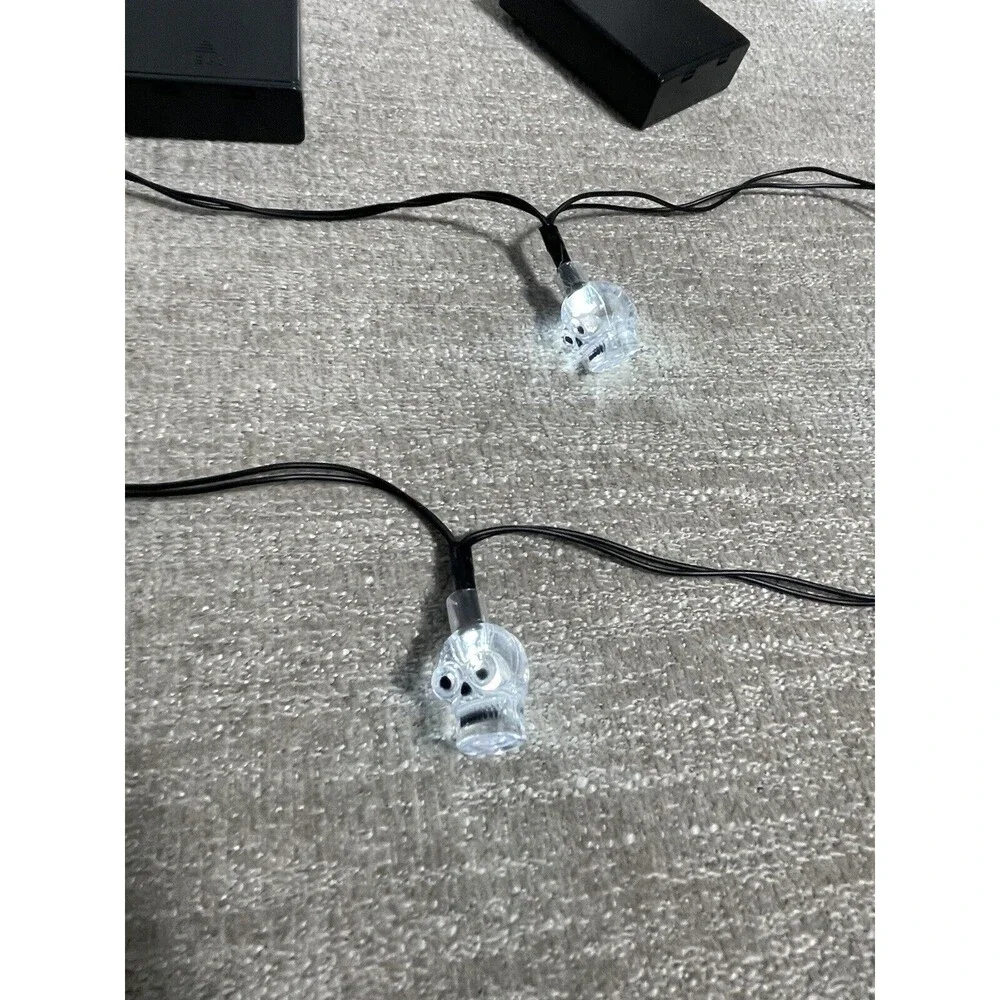 Vintage Halloween Skull Lights White Mold Plastic String Light Covers 20pc