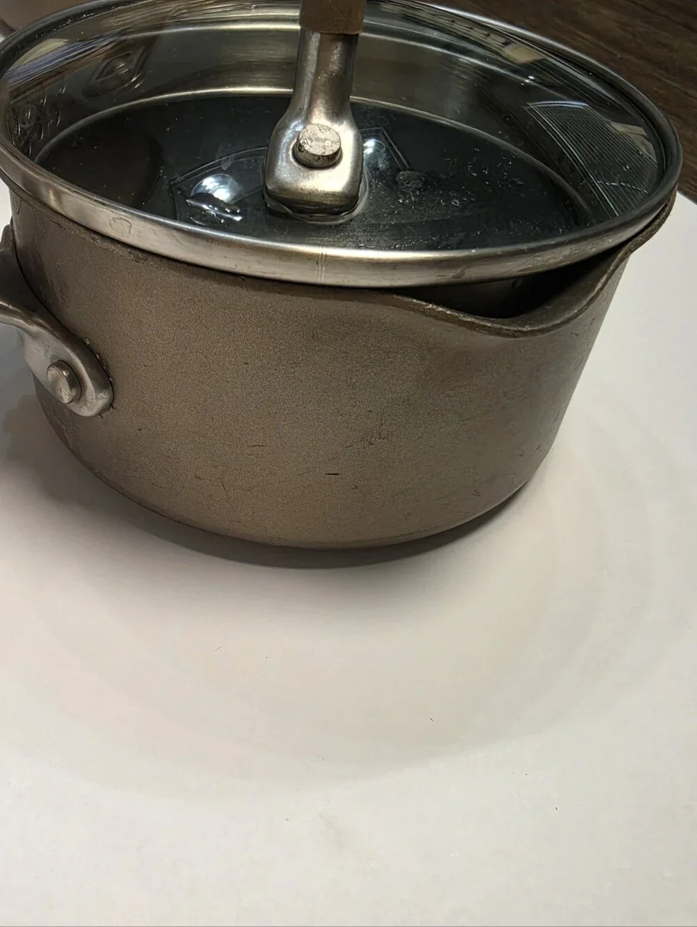 Circulon quart saucepans