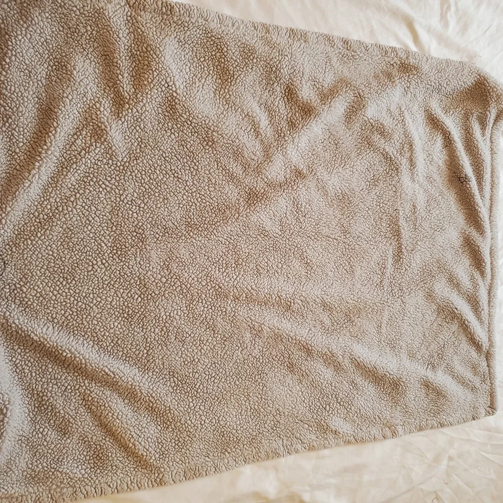 Walt Disney Hidden Mickey Plush Mickey‎ Mouse White Multicolor Blanket 29