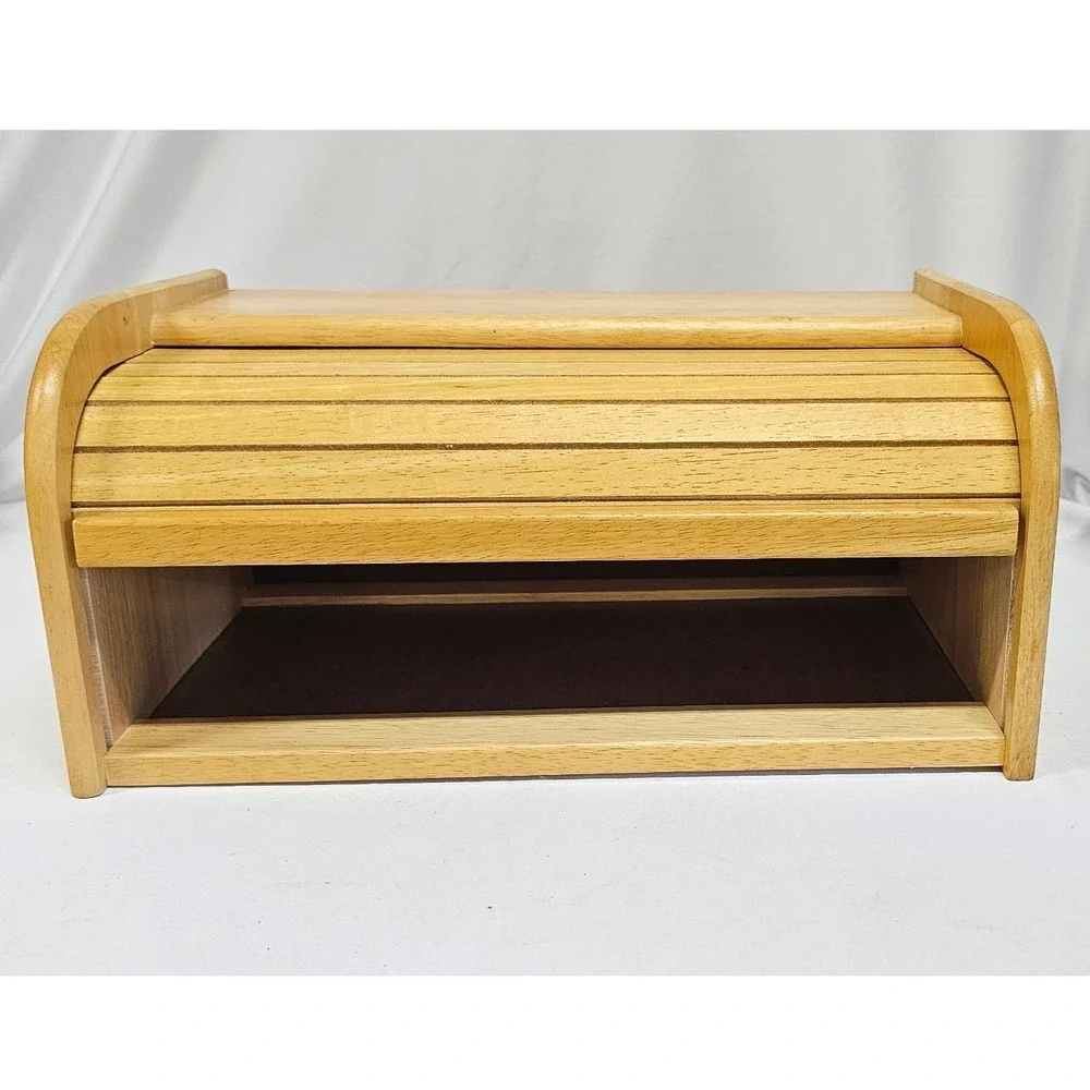 N/A classic wooden