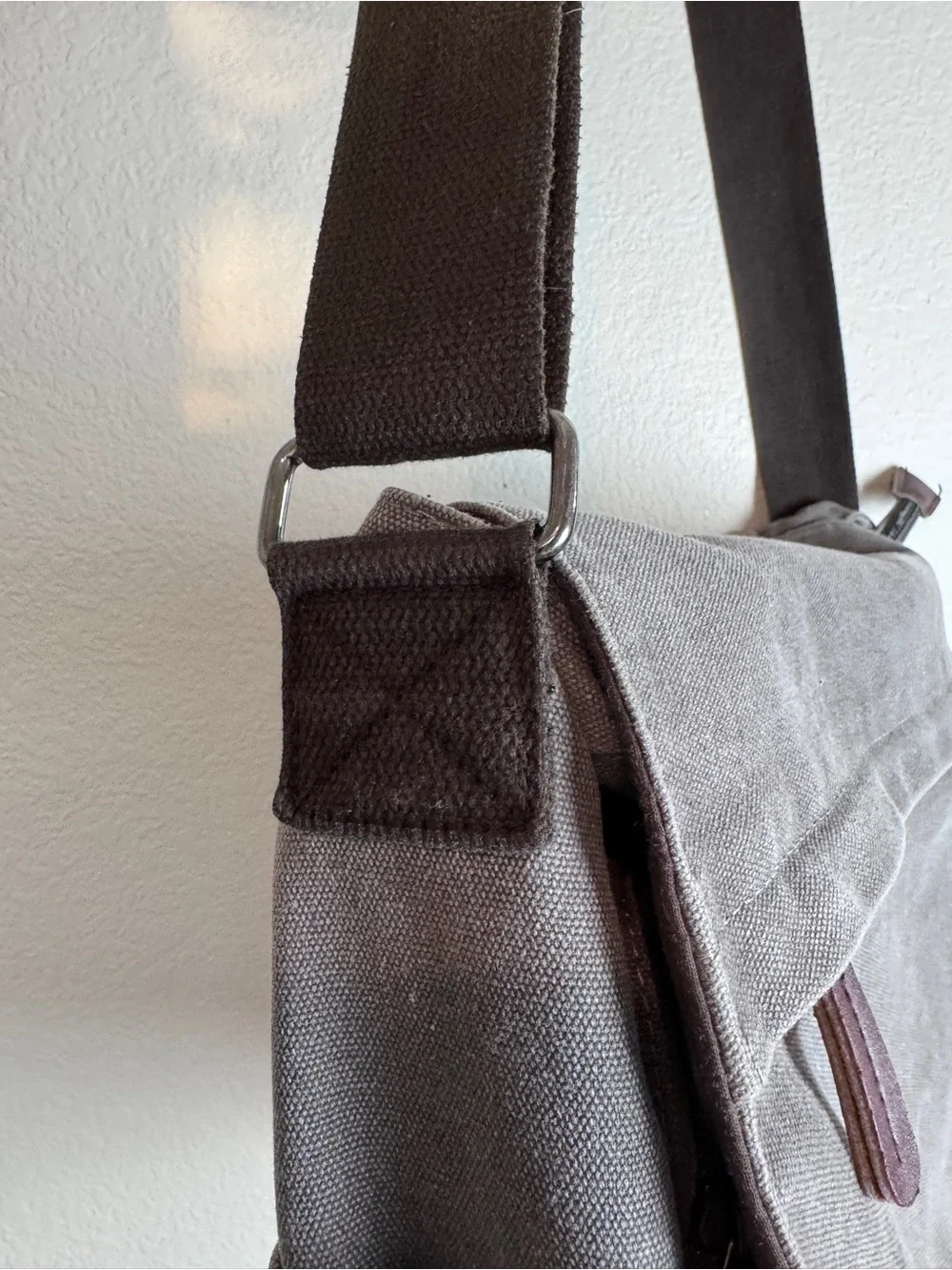 Unbranded accent tabs
