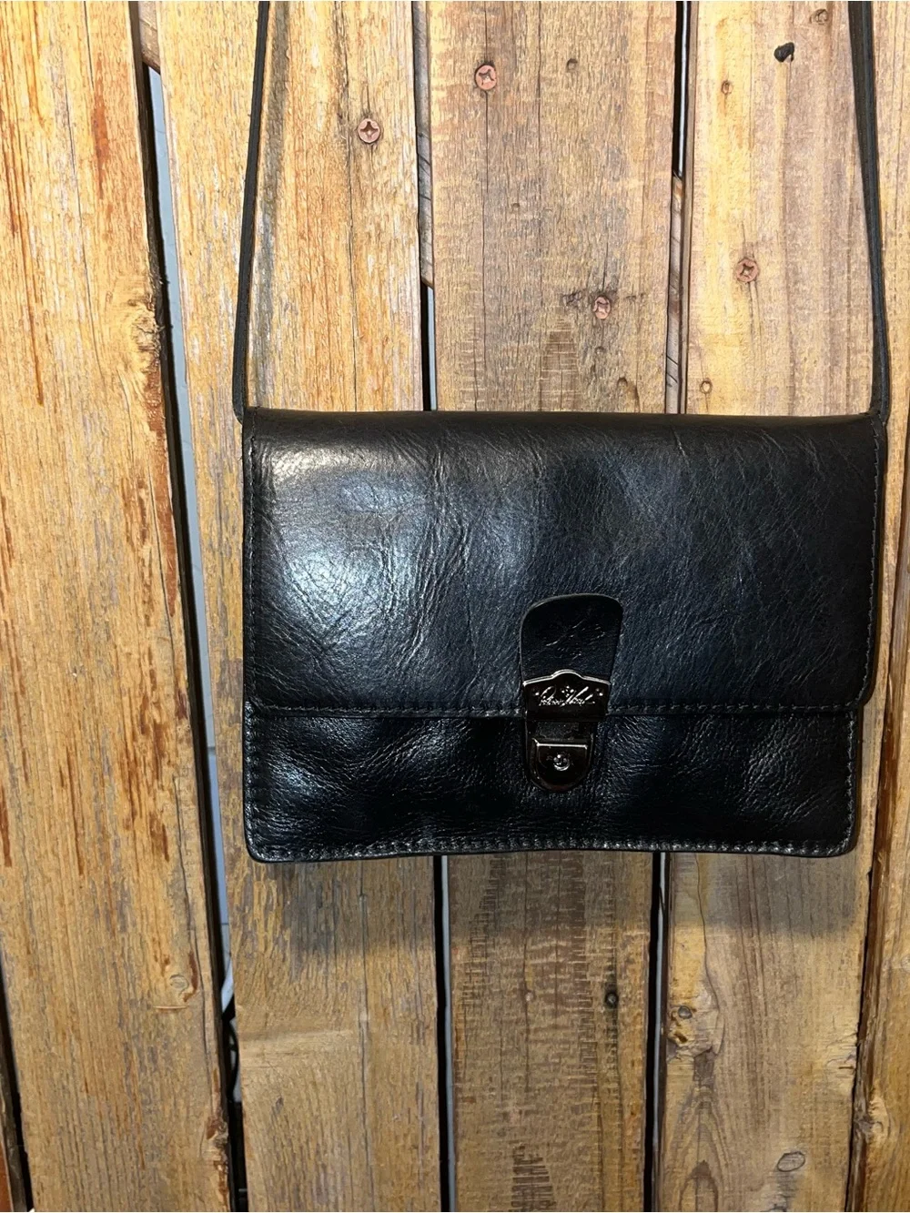 Patricia Nash bag excellent