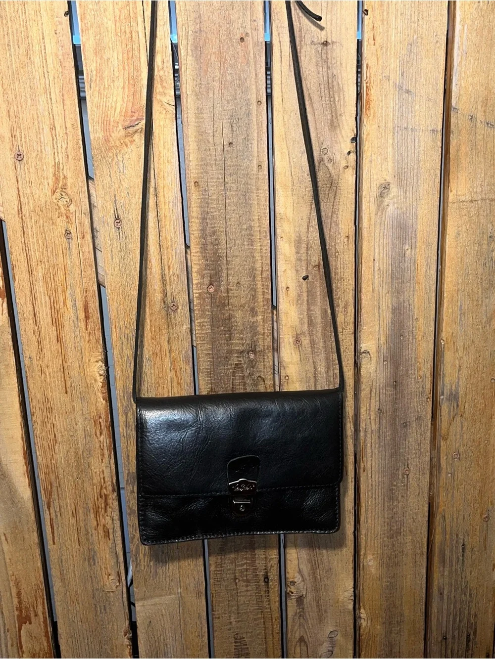 Patricia Nash bag excellent
