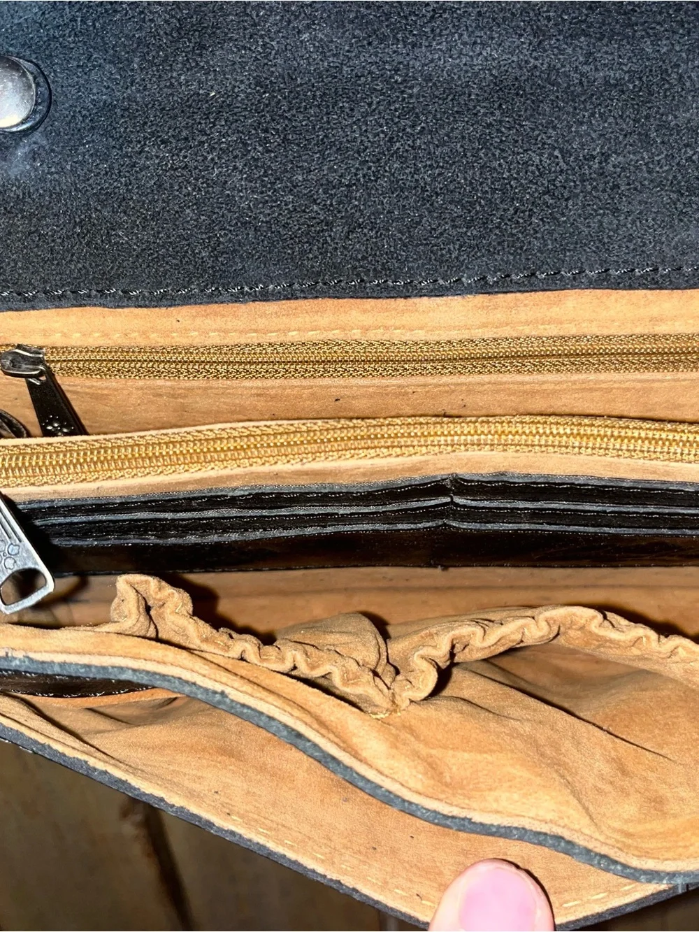 Patricia Nash bag excellent