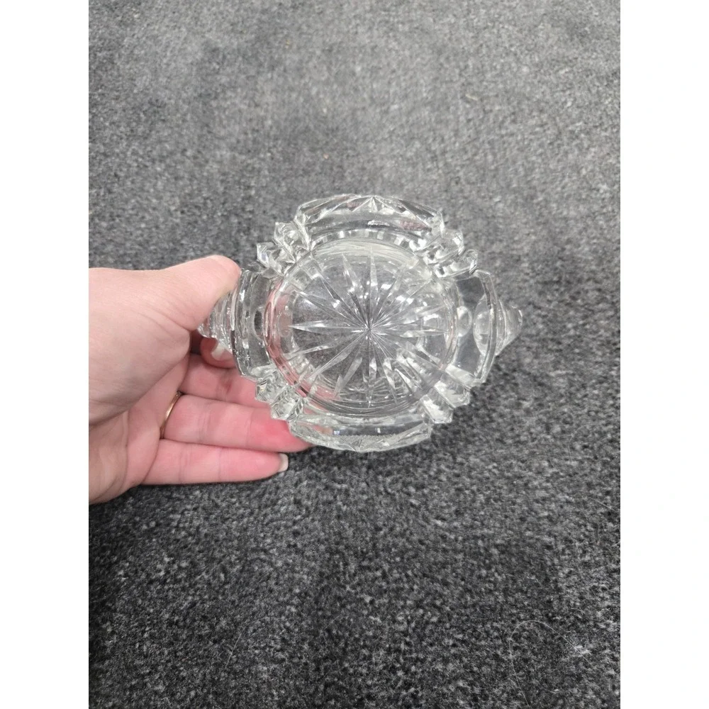 U.S. Glass accessory company cutting