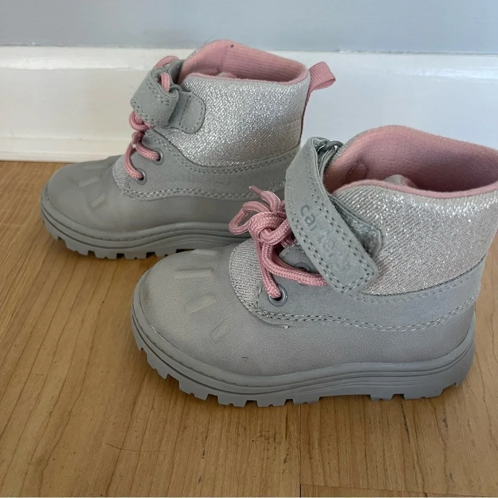 Carters Duck Rain Boots Size 6 Ankle Boots