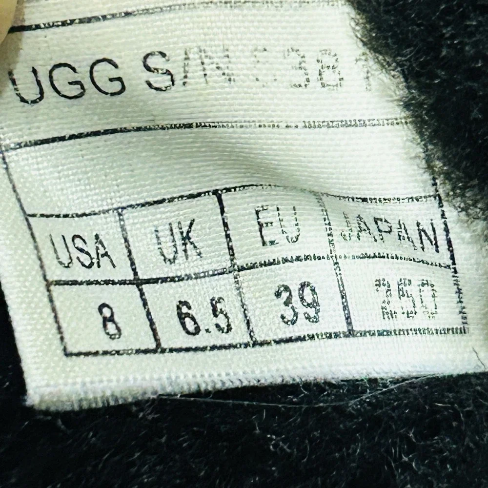 UGG pre owned