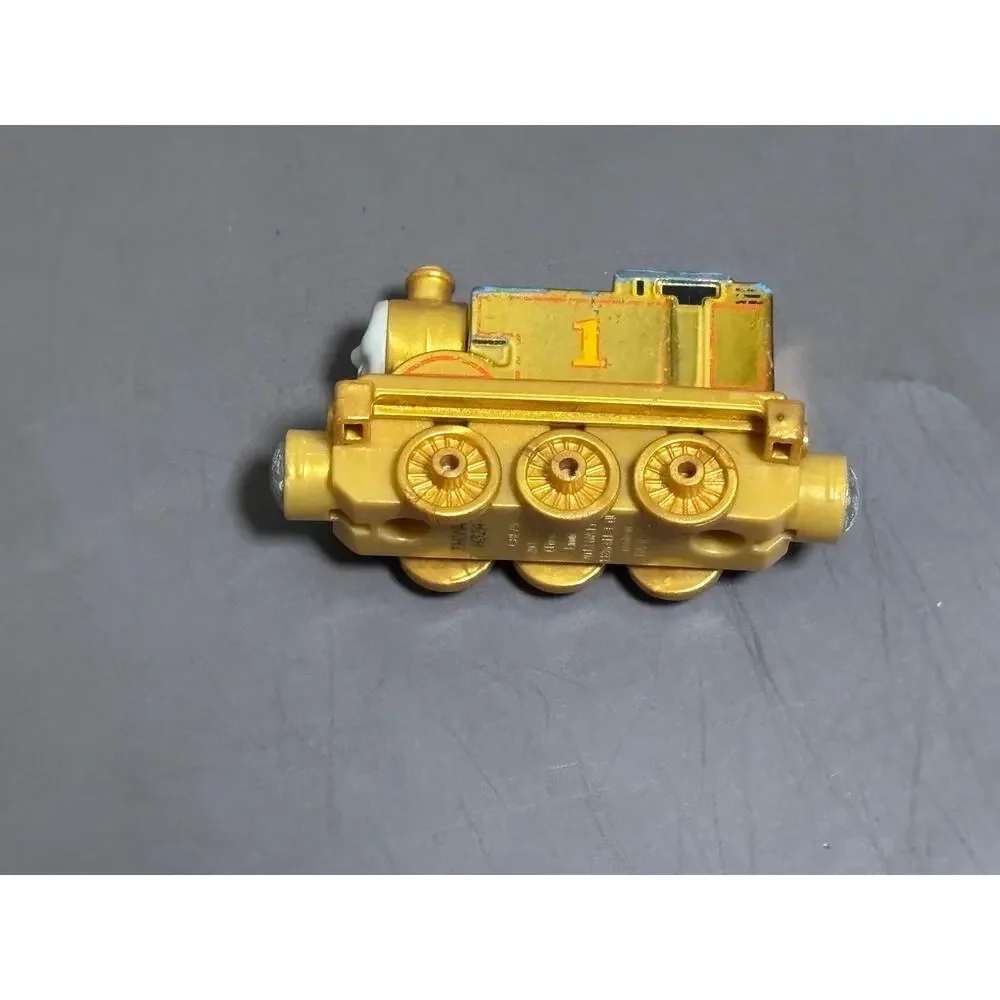 Thomas Friends Take N Play 2013 Gold Thomas Special Edition Engine Train Mattel