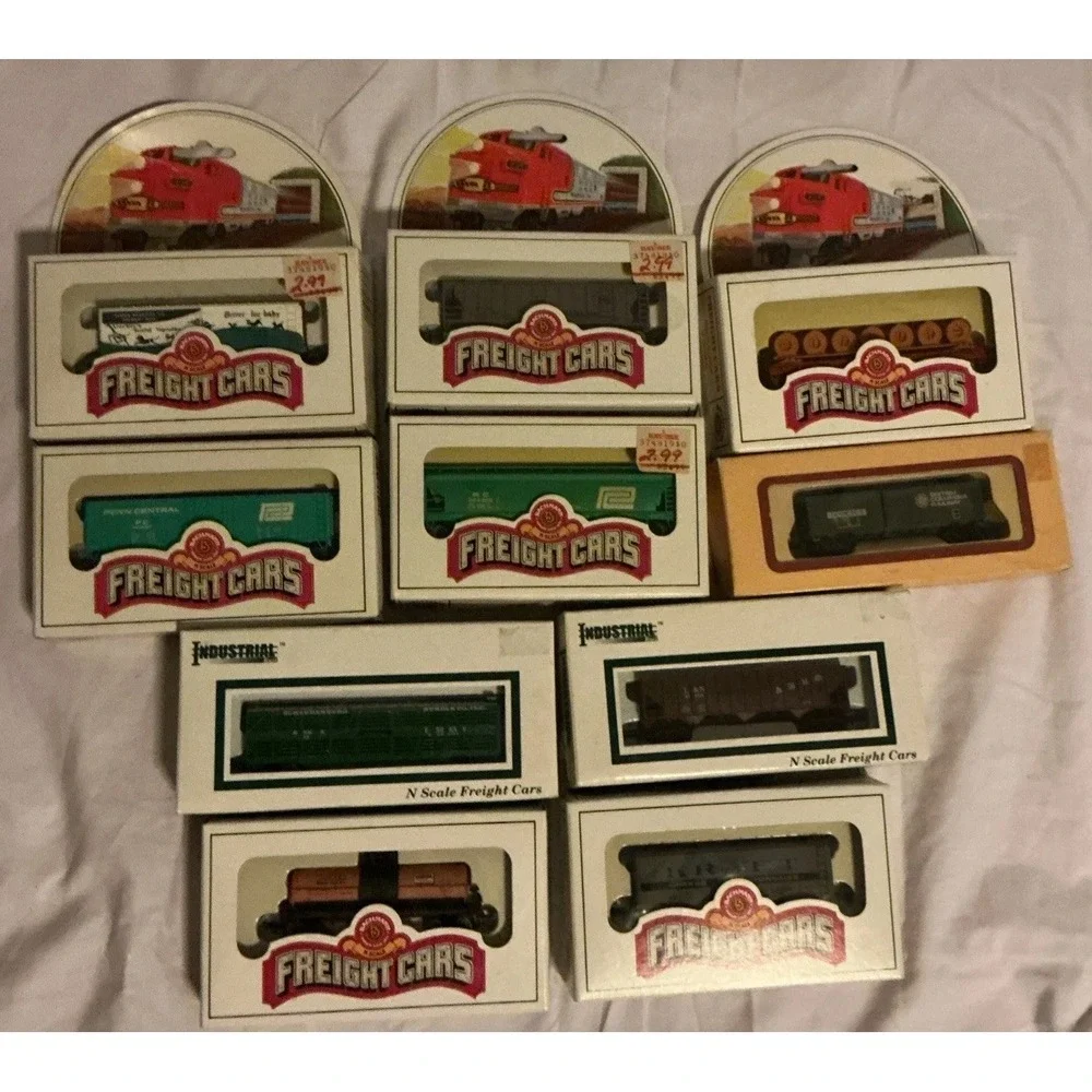 Lot Of 10 N Scale Frieght Cars, Tankers, Hoppers, Box‎ Cars, Bachmann #1