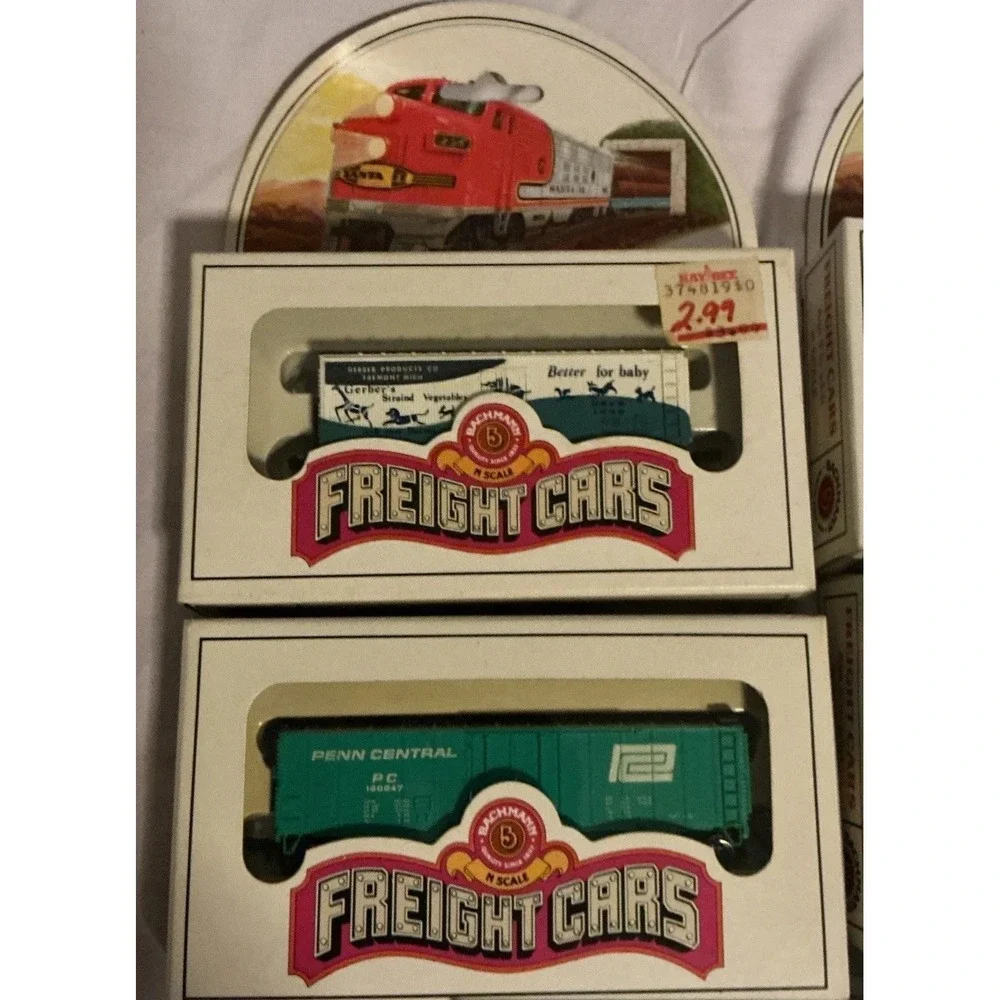 Lot Of 10 N Scale Frieght Cars, Tankers, Hoppers, Box‎ Cars, Bachmann #1