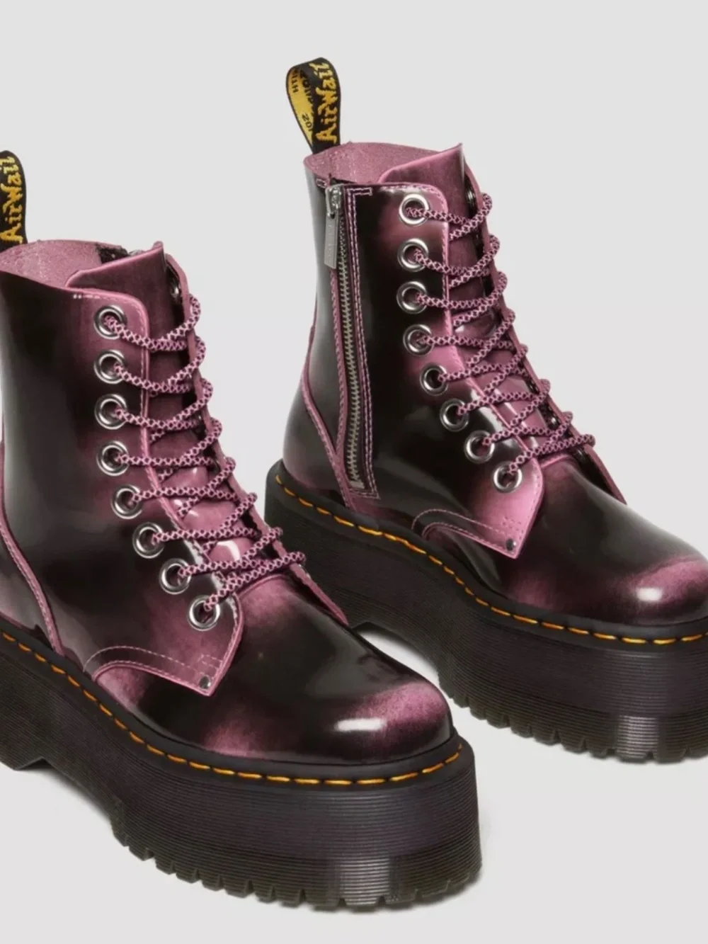 Dr. Martens stylish max