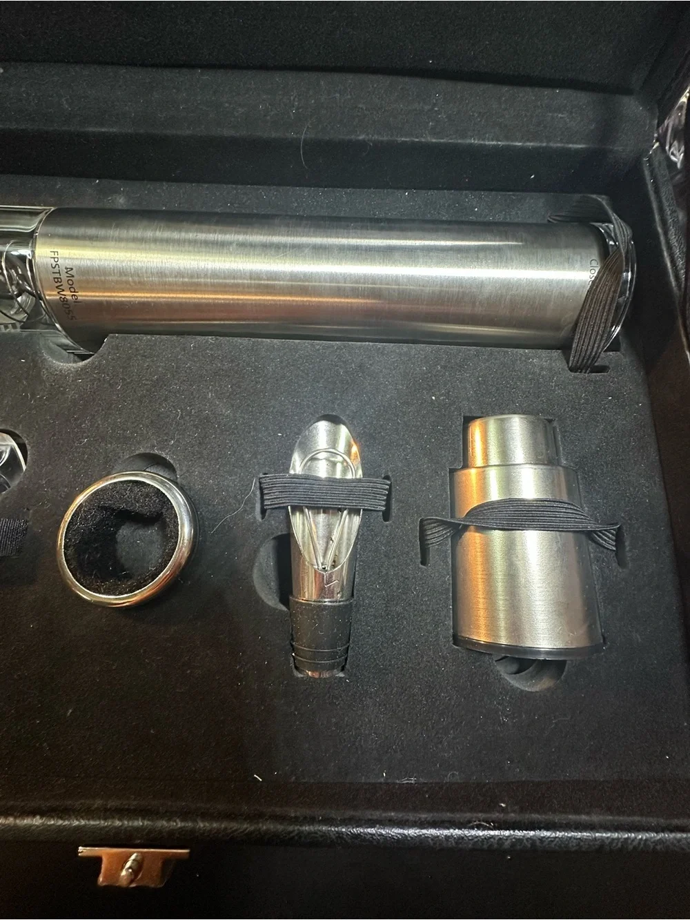 N/A pourer foil fitted