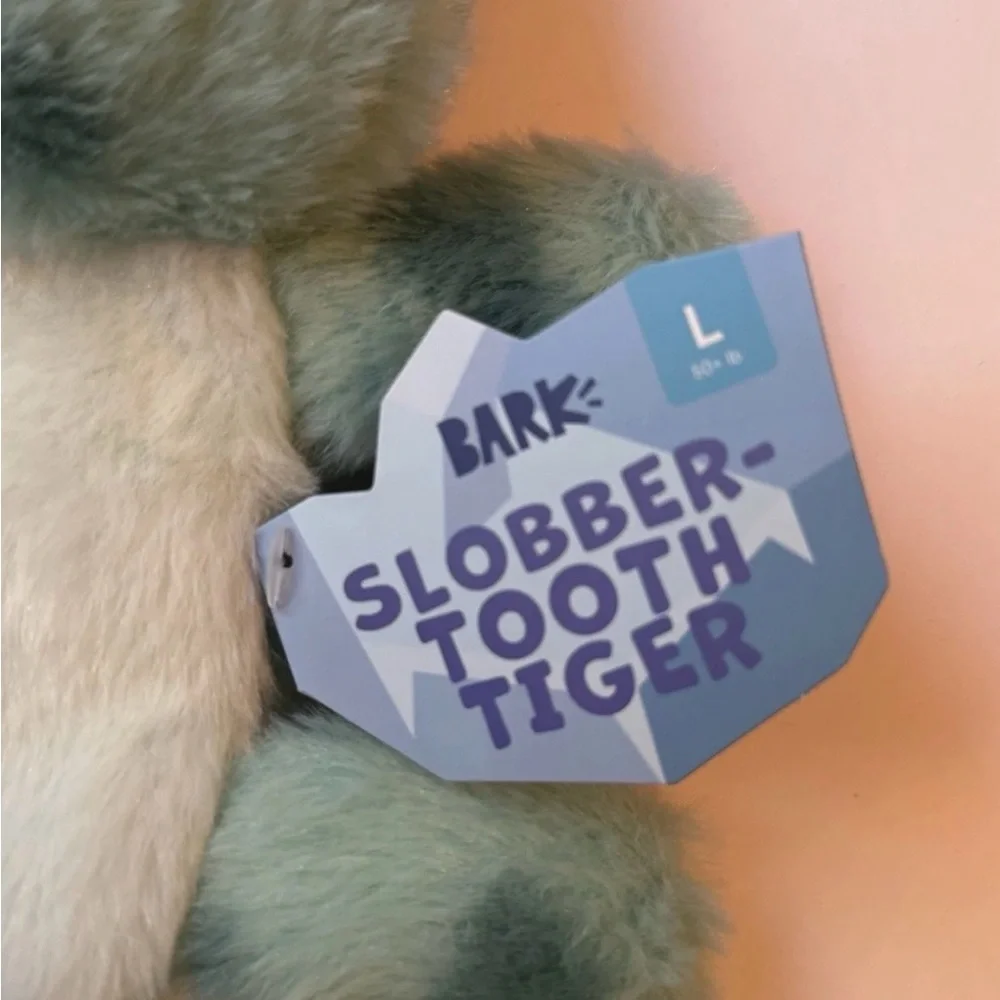 Bark box dog