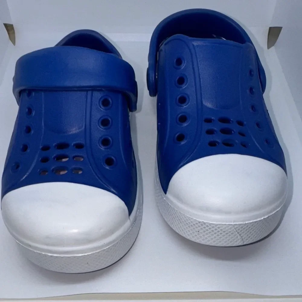Tommy Bahama durable blue