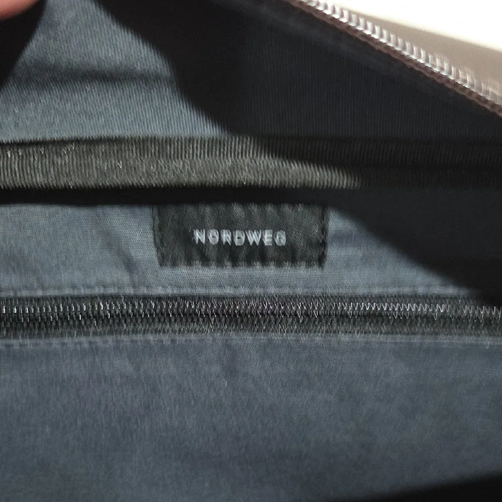 Nordweg Leather Messenger Bag