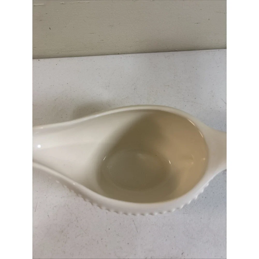 Pottery Barn Emma Gravy Boat Ivory‎ Cream Embossed Dot Edge EUC