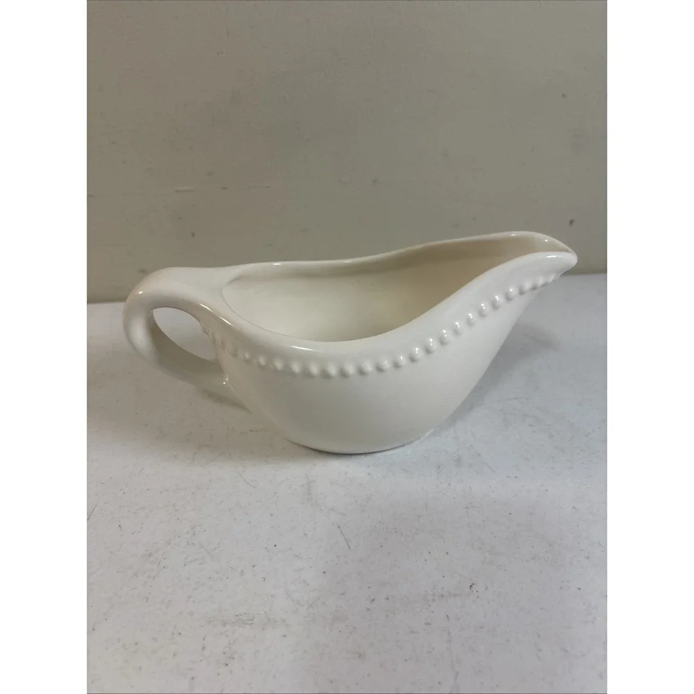 Pottery Barn Emma Gravy Boat Ivory‎ Cream Embossed Dot Edge EUC