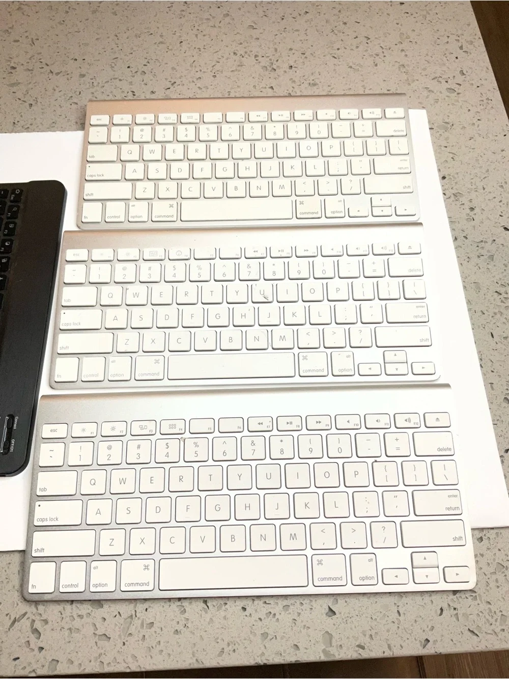 Apple frames white keyboard