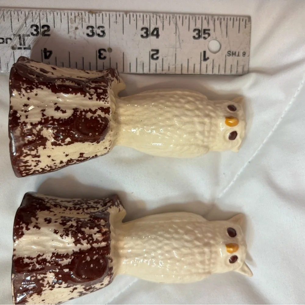 Vintage White Owl On Tree Stumps Salt And Pepper Shakers
